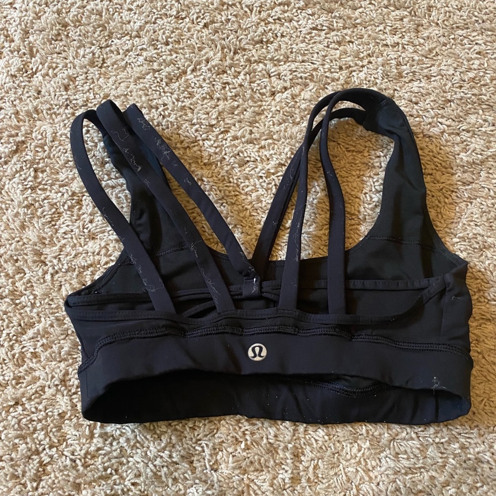 lululemon sports bra